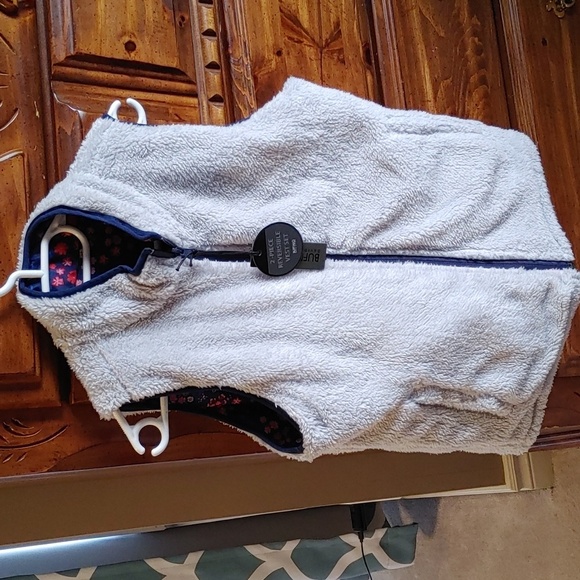 NWT Buffalo David Bitton Reversible Floral/Sherpa Vest Size Large 14-16 - Picture 8 of 14